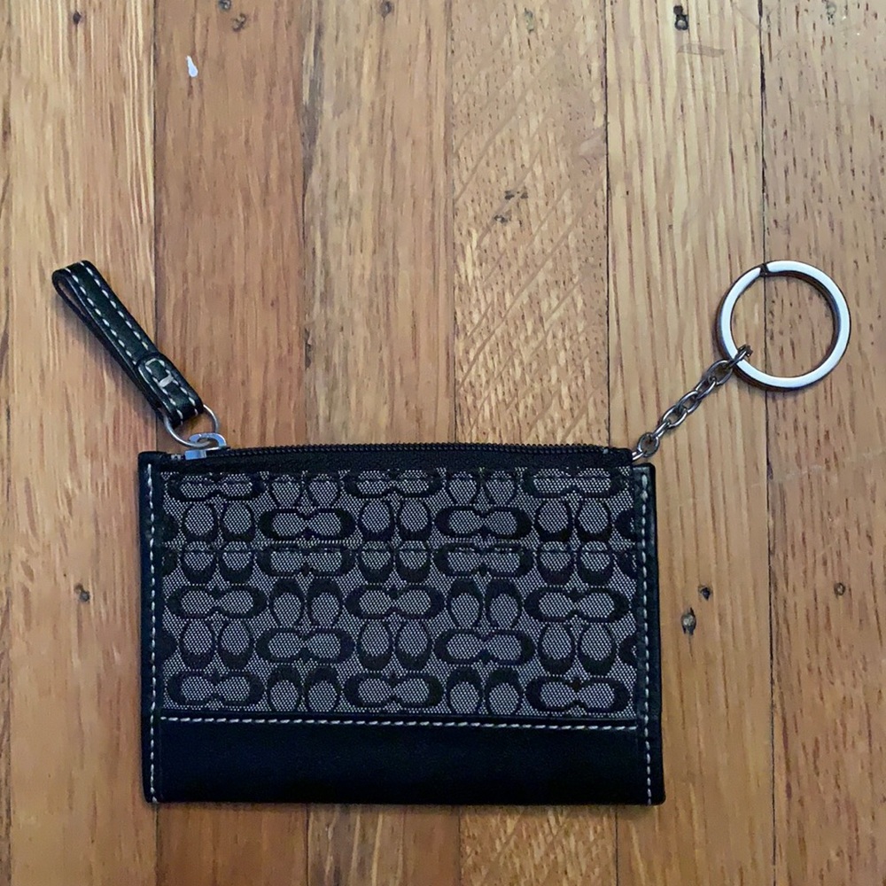 Authentic Coach Key Ring Wallet